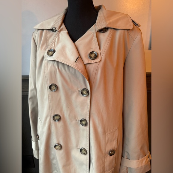 London Fog Tan Double-Breasted Trench Coat - Picture 5 of 6